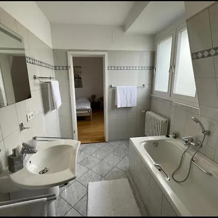 Apartmán Luxury Rooftop Loft With River View 10min To City Düsseldorf