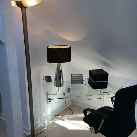 Apartmán Luxury Rooftop Loft With River View 10min To City